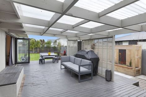 Photo of property in 6 Castile Place, Belfast, Christchurch, 8051