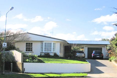 Photo of property in 27 Surrey Crescent, Hokowhitu, Palmerston North, 4410