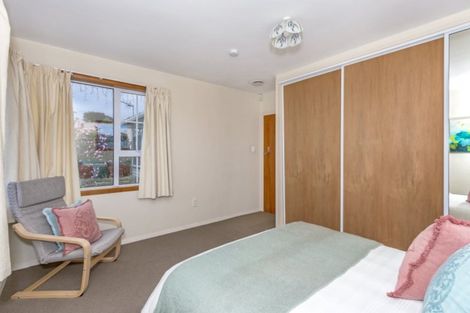 Photo of property in 18 Greendale Avenue, Avonhead, Christchurch, 8042