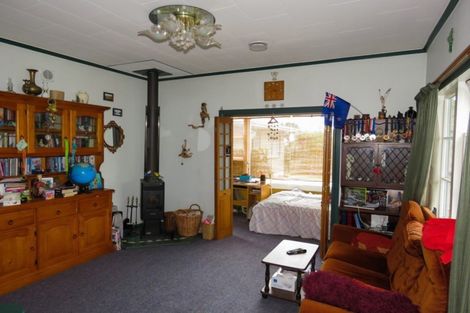 Photo of property in 8 Watson Street, Westport, 7825