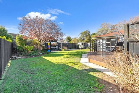 Photo of property in 18 Truscott Grove, Awapuni, Palmerston North, 4412