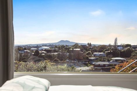 Photo of property in 150 Bleakhouse Road, Mellons Bay, Auckland, 2014