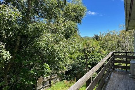 Photo of property in 72c Black Rock Road, Newlands, Wellington, 6037