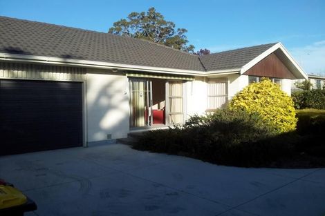Photo of property in 2/11a Abbotts Place, Avonhead, Christchurch, 8042