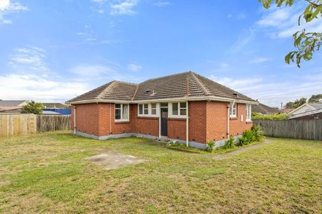 Photo of property in 12 Mattingley Street, Aranui, Christchurch, 8061