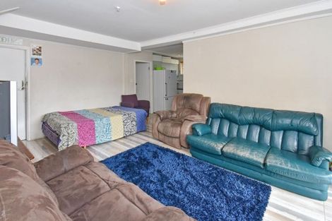 Photo of property in 42a Wedgwood Avenue, Mangere East, Auckland, 2024