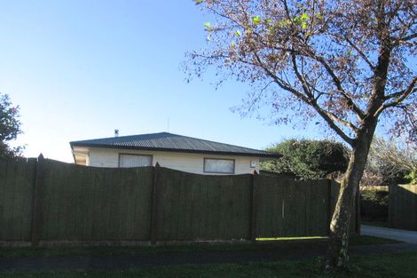 Photo of property in 3 Apollo Parade, Milson, Palmerston North, 4414