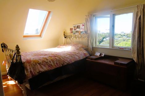 Photo of property in 6 Thorby Street, Northland, Wellington, 6012