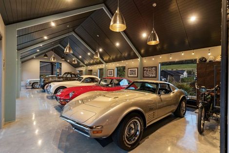 Photo of property in 8 Pendeen Crescent, Jacks Point, Queenstown, 9371