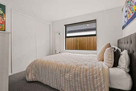 Photo of property in 17 Bill Hammond Drive, Belfast, 8051