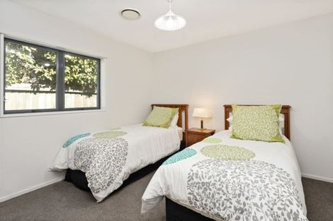 Photo of property in 11 Cricklewood Place, Avonhead, Christchurch, 8042