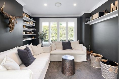 Photo of property in 46 Williams Street, Cambridge, 3434