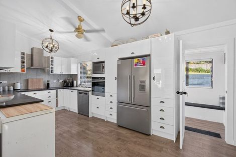 Photo of property in 66 Stillwater Crescent, Stillwater, Silverdale, 0993