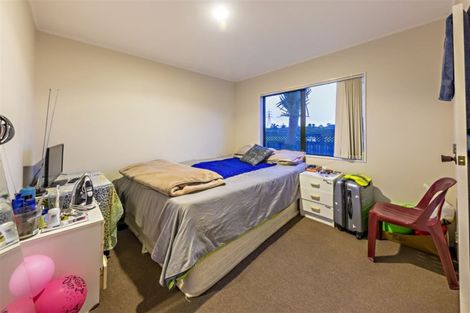 Photo of property in 1/5 Clarice Place, Takanini, 2112