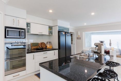 Photo of property in 22 Phoenix Avenue, Hokowhitu, Palmerston North, 4410