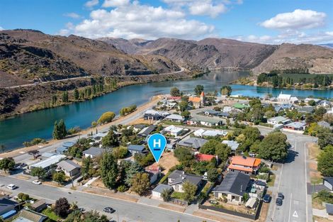 Photo of property in 8 Molyneux Avenue, Cromwell, 9310