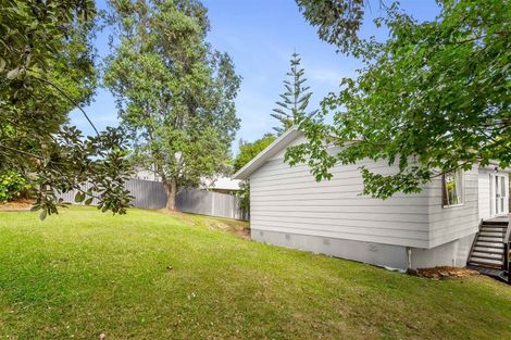 Photo of property in 34 Sungrove Rise, Sunnyvale, Auckland, 0612