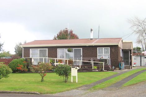 Photo of property in 13 Balerno Place, Tokoroa, 3420