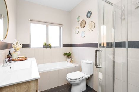 Photo of property in 32 Rishworth Avenue, Stanmore Bay, Whangaparaoa, 0932