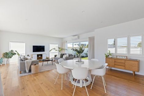 Photo of property in 12 Kowhai Street, Strandon, New Plymouth, 4312