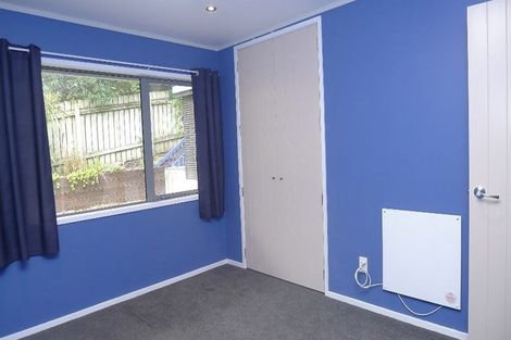 Photo of property in 11 Hicks Crescent, Waikanae Beach, Waikanae, 5036