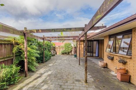 Photo of property in 103 Carnoustie Drive, Wattle Downs, Auckland, 2103