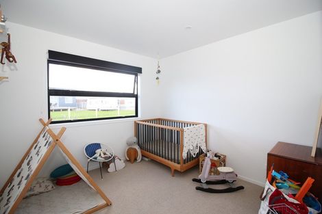 Photo of property in 121 Mahoe Place, Matarangi, Whitianga, 3592