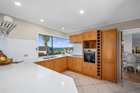 Photo of property in 29 Calypso Place, Rothesay Bay, Auckland, 0630
