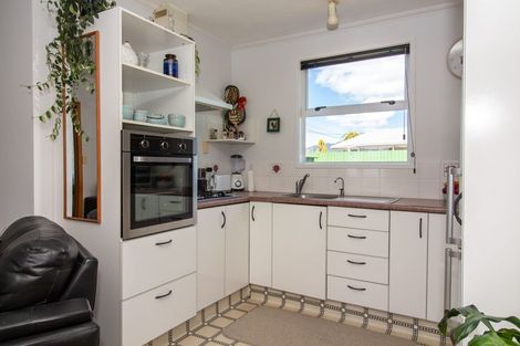 Photo of property in 48 Peel Street, Westport, 7825