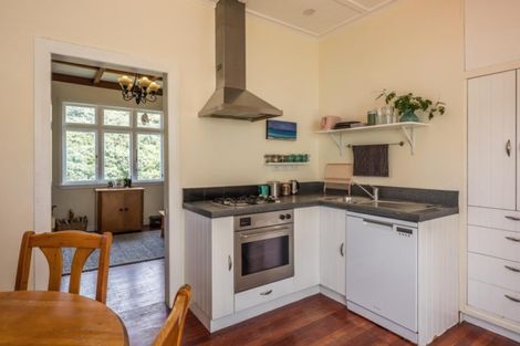 Photo of property in 175 Houghton Bay Road, Houghton Bay, Wellington, 6023