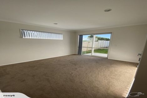 Photo of property in 43 Maylee Crescent, Gulf Harbour, Whangaparaoa, 0930