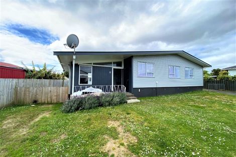 Photo of property in 6 Chisholm Place, Mangere East, Auckland, 2024