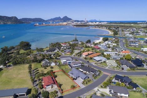 Photo of property in 6 Aarts Place, One Tree Point, 0118