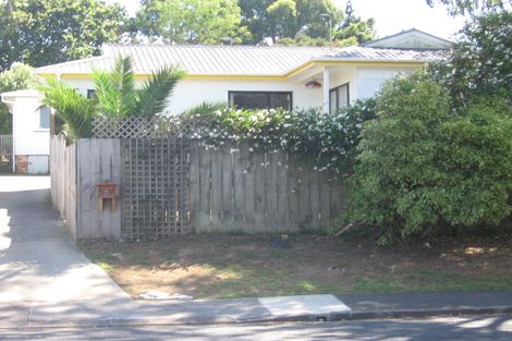 Photo of property in 1/23 Manuka Road, Bayview, Auckland, 0629