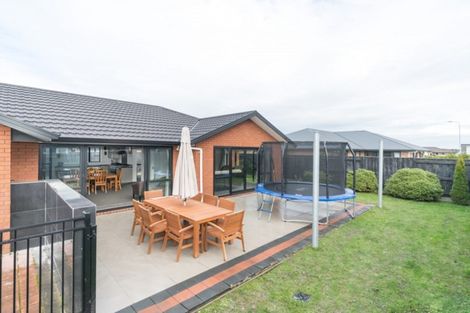 Photo of property in 37 James Line, Kelvin Grove, Palmerston North, 4414