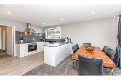 Photo of property in 2/19 Rookwood Avenue, New Brighton, Christchurch, 8083
