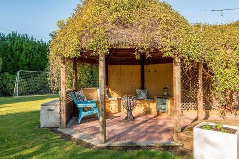 Photo of property in 1 Queen Street, Springfield, 7681