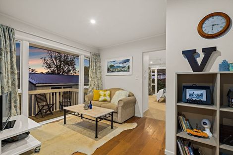 Photo of property in 14a Taioma Crescent, Te Atatu Peninsula, Auckland, 0610