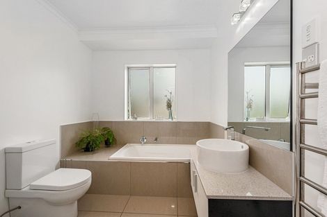 Photo of property in 11 Allendale Place, Morrinsville, 3300