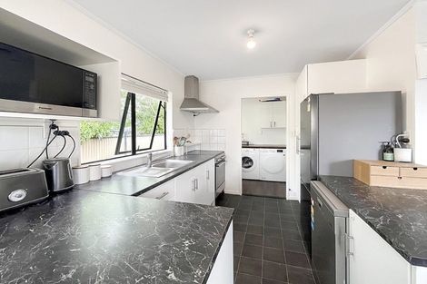 Photo of property in 48b Benmore Avenue, Cloverlea, Palmerston North, 4412