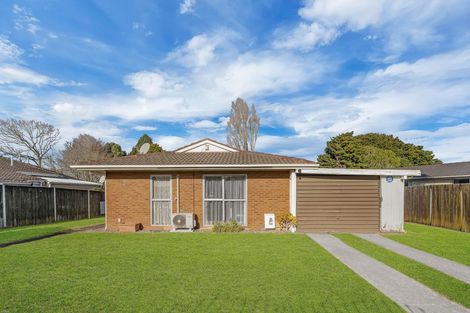 Photo of property in 9 Chibnall Place, Conifer Grove, Takanini, 2112