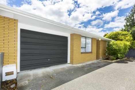 Photo of property in 1/21 Roband Crescent, Brown Owl, Upper Hutt, 5018