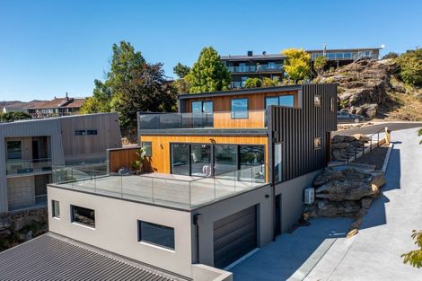 Photo of property in 10 Hawkdun Place, Bridge Hill, Alexandra, 9320