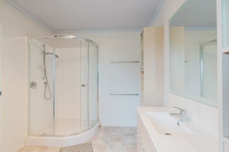 Photo of property in 800 Tuhikaramea Road, Ngahinapouri, Hamilton, 3290