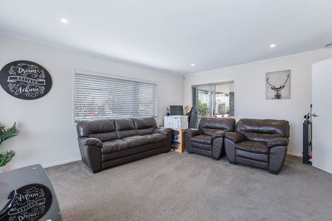 Photo of property in 17 Magnolia Lane, Kaukapakapa, Helensville, 0875