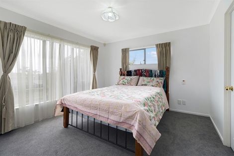 Photo of property in 25 Martin Jugum Lane, Ranui, Auckland, 0612
