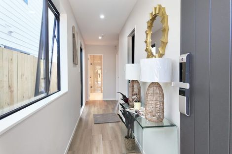 Photo of property in 6/684 Te Atatu Road, Te Atatu Peninsula, Auckland, 0610