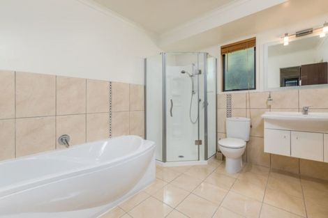 Photo of property in 13 Edkins Road, Kerikeri, 0230