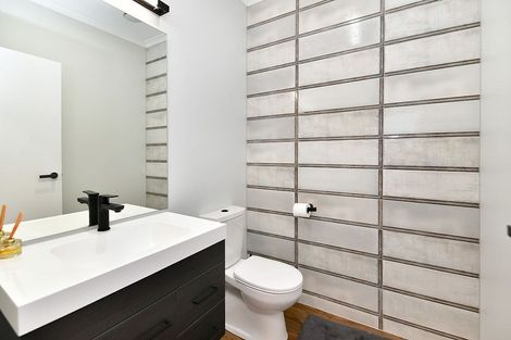 Photo of property in 48 Amorino Drive, Red Beach, 0932