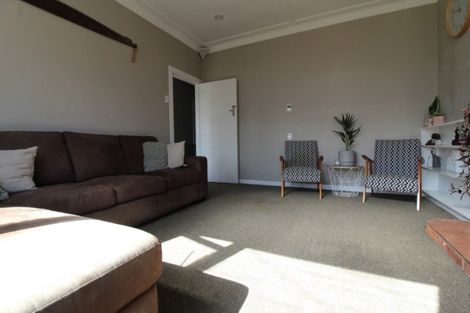 Photo of property in 15 Mary Street, Winton, 9720